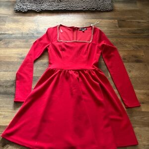 Chic Red Long Sleeve Dress
